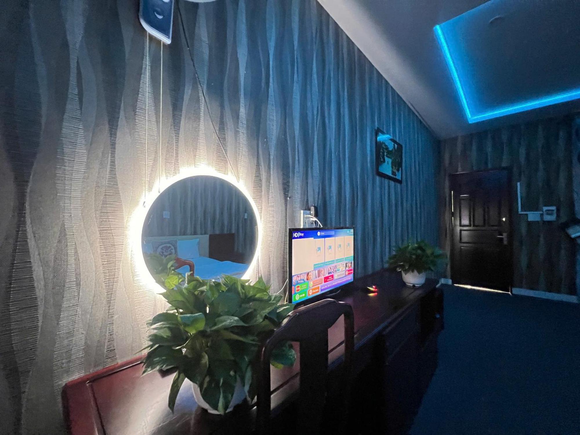 Phi Long 2 Hotel Thu Dau Mot Buitenkant foto