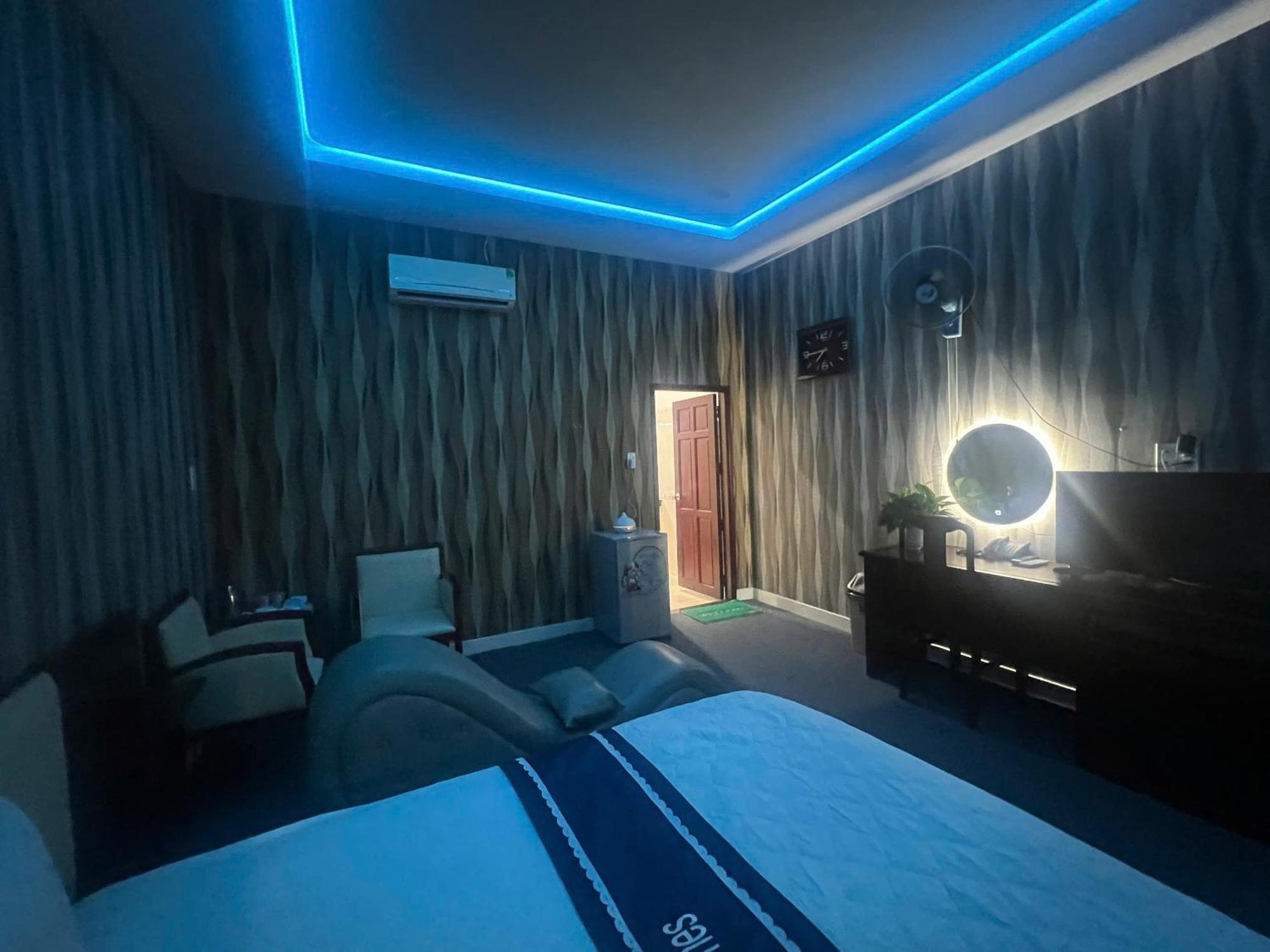Phi Long 2 Hotel Thu Dau Mot Buitenkant foto