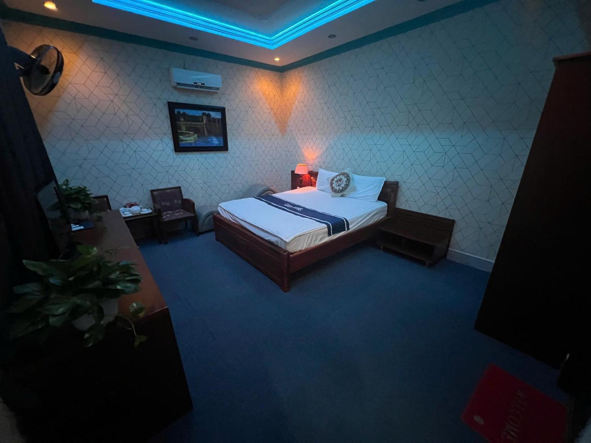 Phi Long 2 Hotel Thu Dau Mot Buitenkant foto